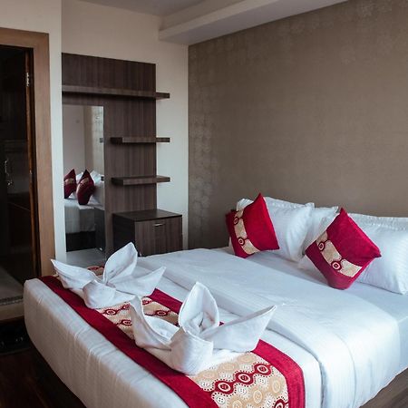 Kusum Airport Hotel كاتماندو المظهر الخارجي الصورة