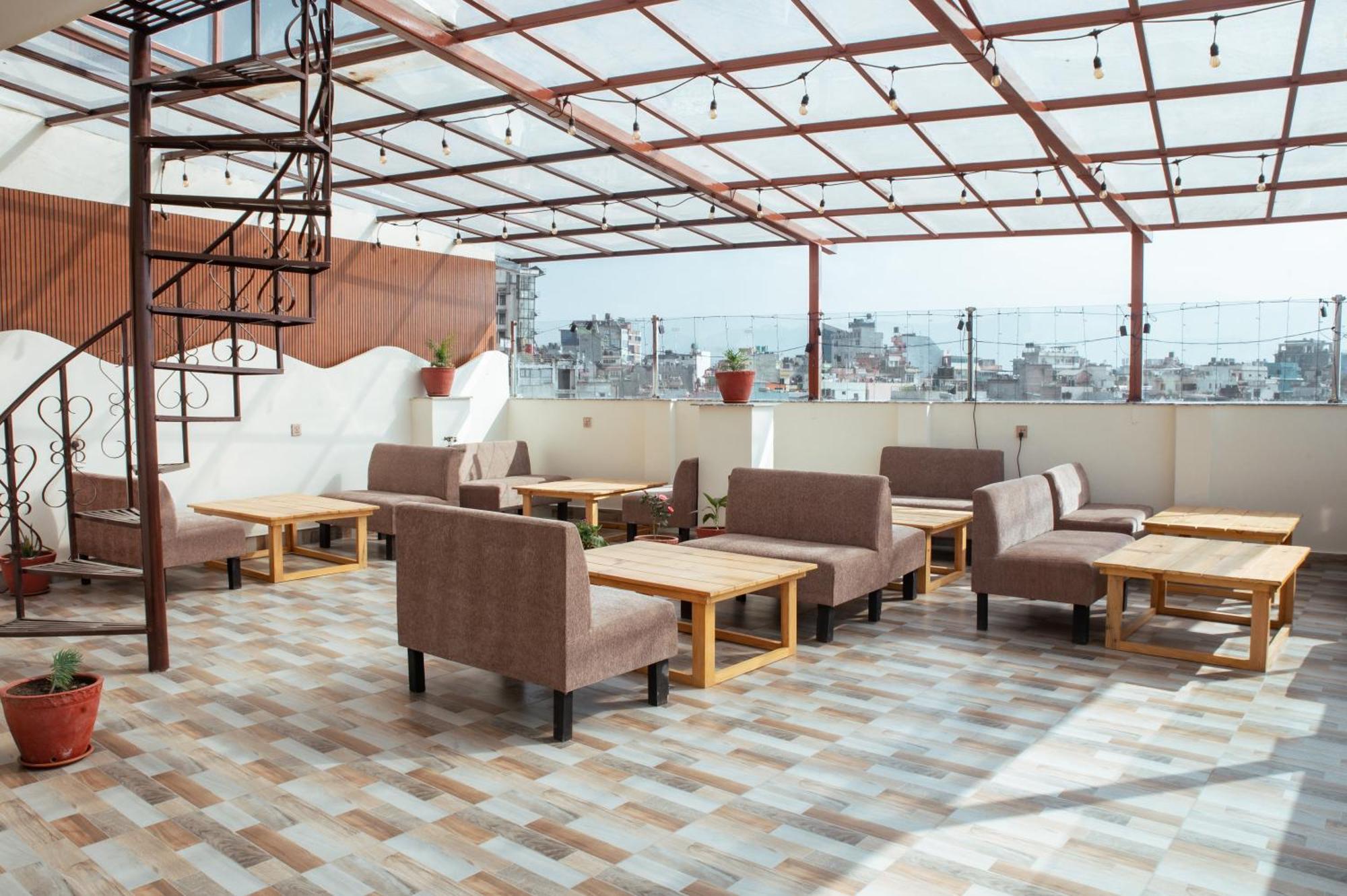 Kusum Airport Hotel كاتماندو المظهر الخارجي الصورة