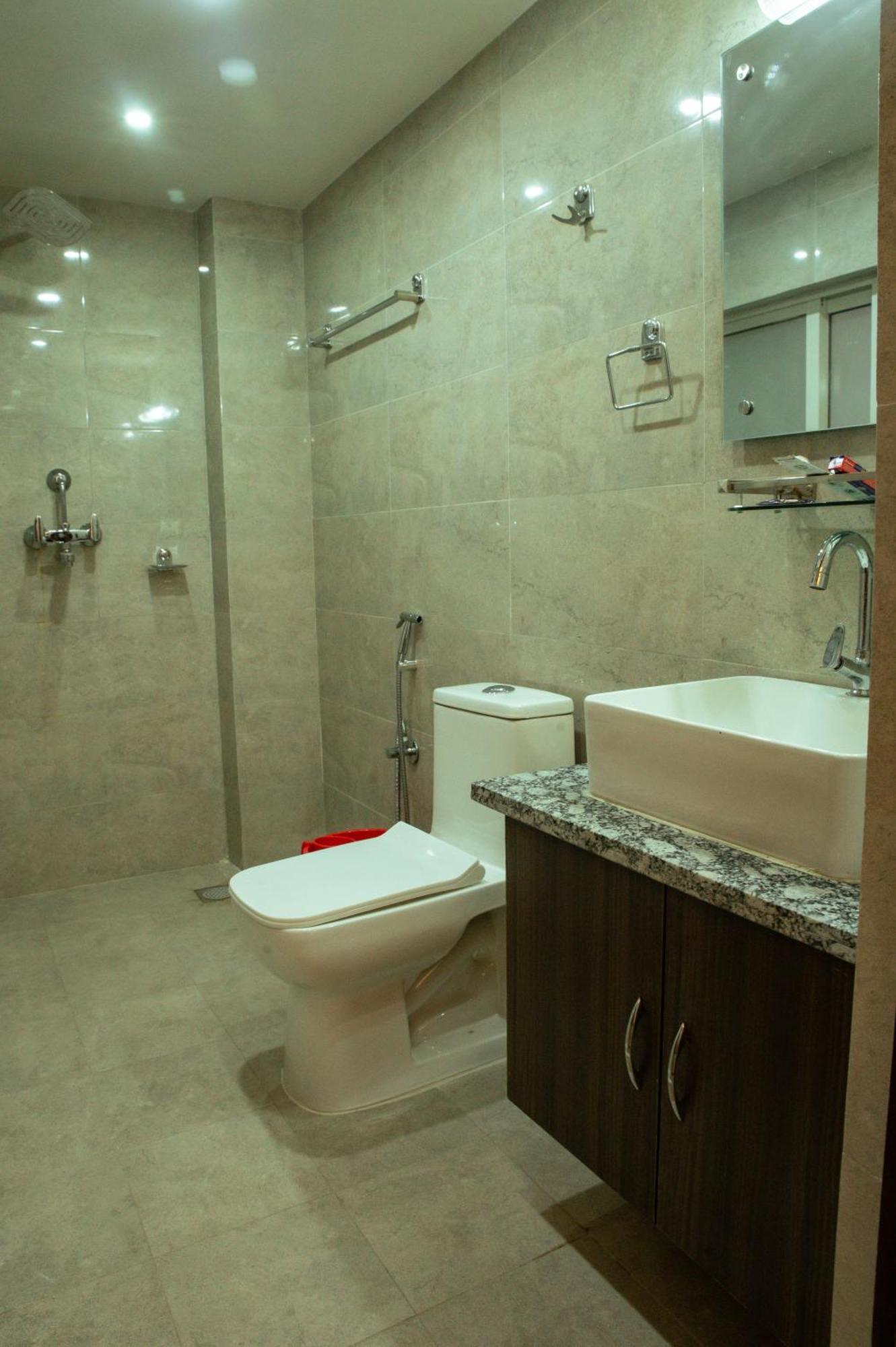 Kusum Airport Hotel كاتماندو المظهر الخارجي الصورة
