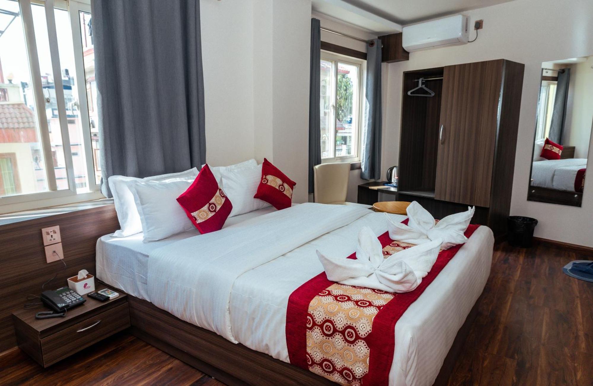 Kusum Airport Hotel كاتماندو المظهر الخارجي الصورة